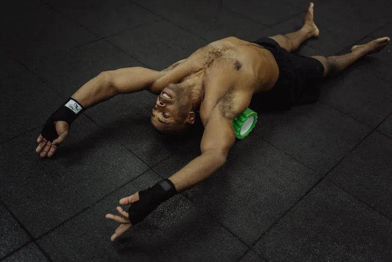 Foam rolling opas – Lihaskalvojen käsittely kotona